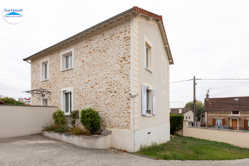 Appartement d'environ 39 m² à vendre à SAINTRY SUR SEINE (91250).