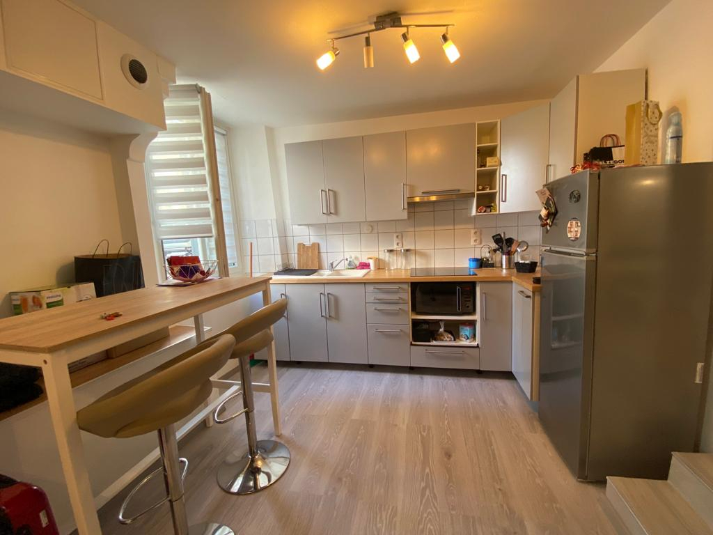 À LOUER, 2 PIÈCES AU CENTRE-VILLE DE SOISY SUR SEINE (91450).