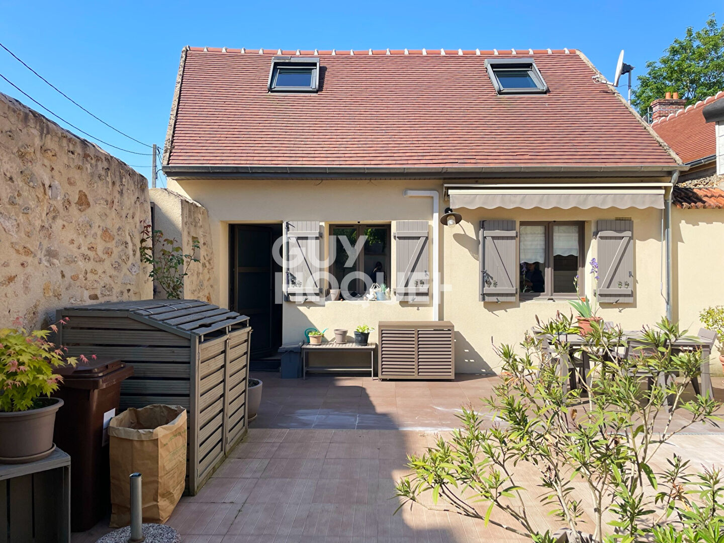 À VENDRE - MAISON DE CHARME DE TYPE T3 À SOISY-SUR-SEINE