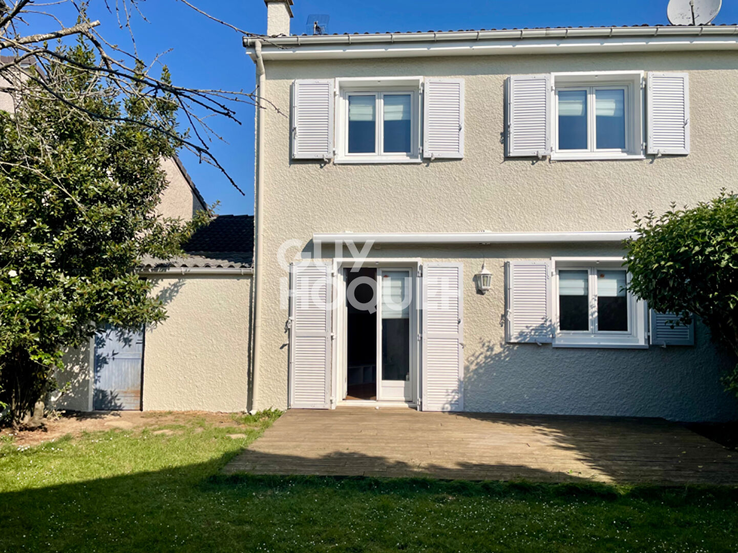 CHARMANTE MAISON FAMILIALE DE 5 PIÈCES (91m²) À SOISY-SUR-SEINE !