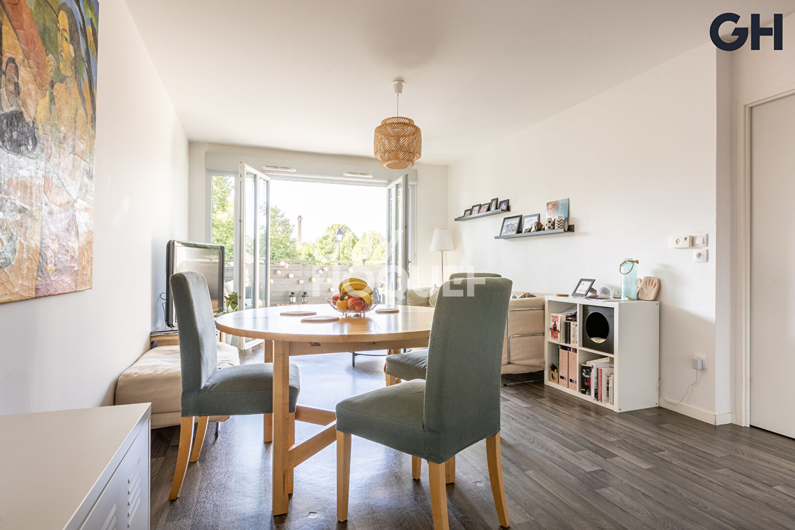 En vente à TIGERY : appartement 3 pièces, balcon et place de parking, dans une résidence calme et sécurisée