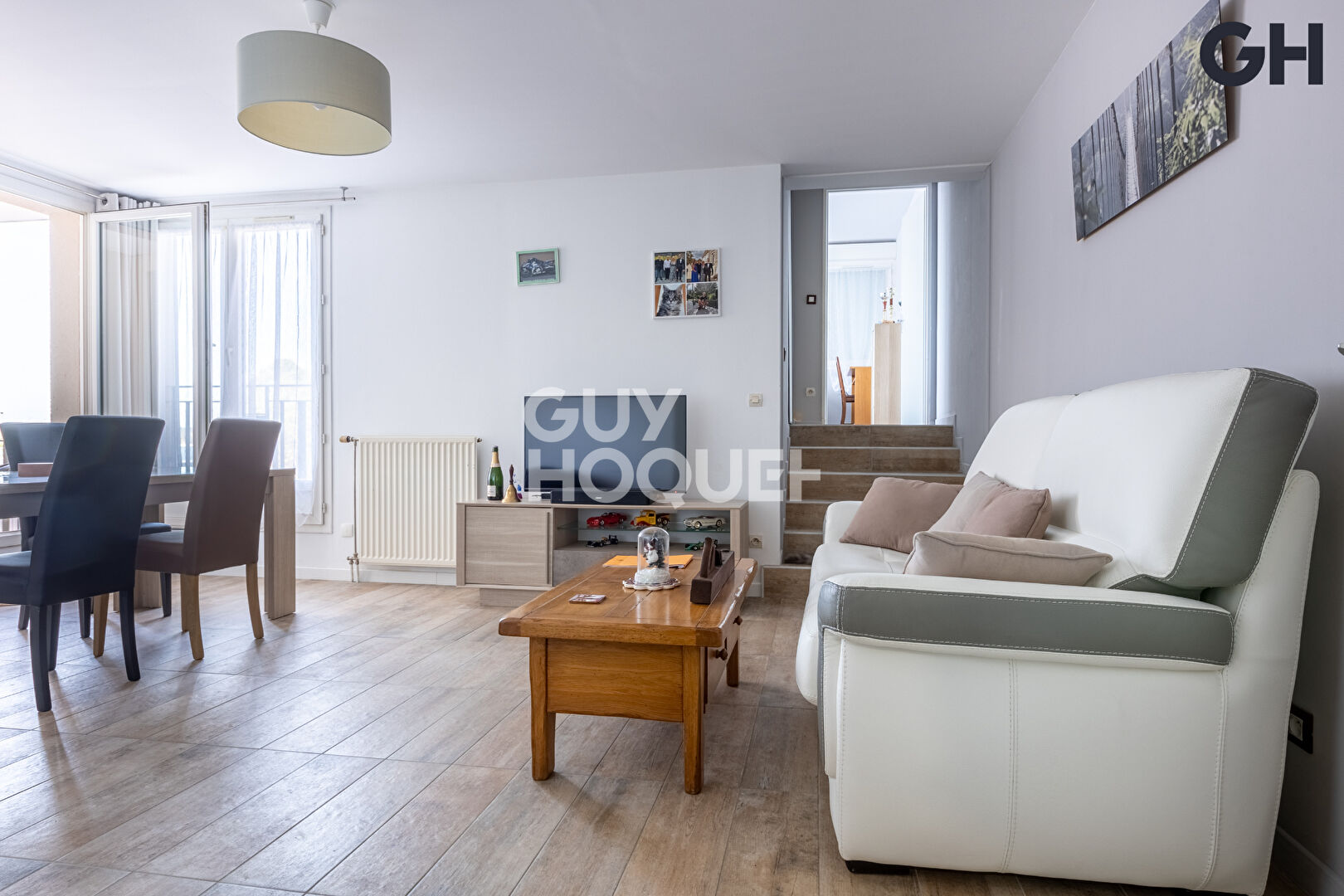 A vendre à SAINT PIERRE DU PERRAY (91280) : appartement 3 pièces avec balcon et box