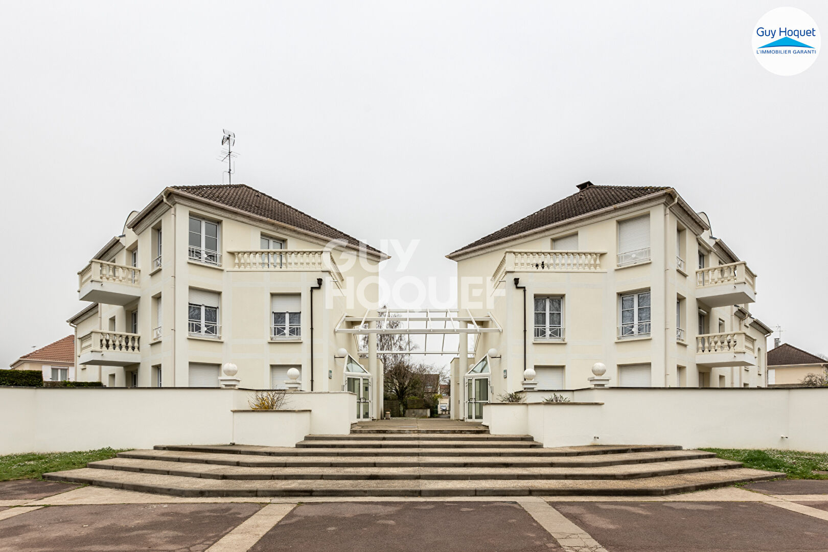 Studio Saint Pierre Du Perray avec terrasse