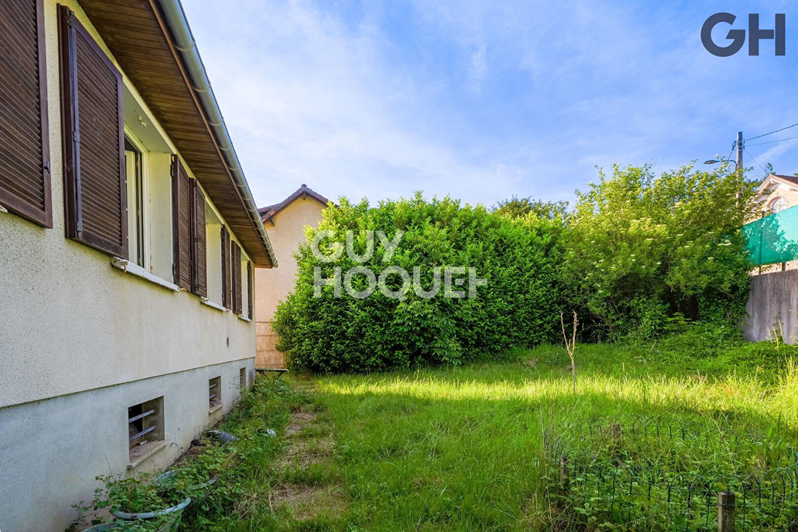 MAISON FAMILIALE SUR SOUS-SOL TOTAL DE 5 PIECES ( 82.85 m²) À SOISY-SUR-SEINE