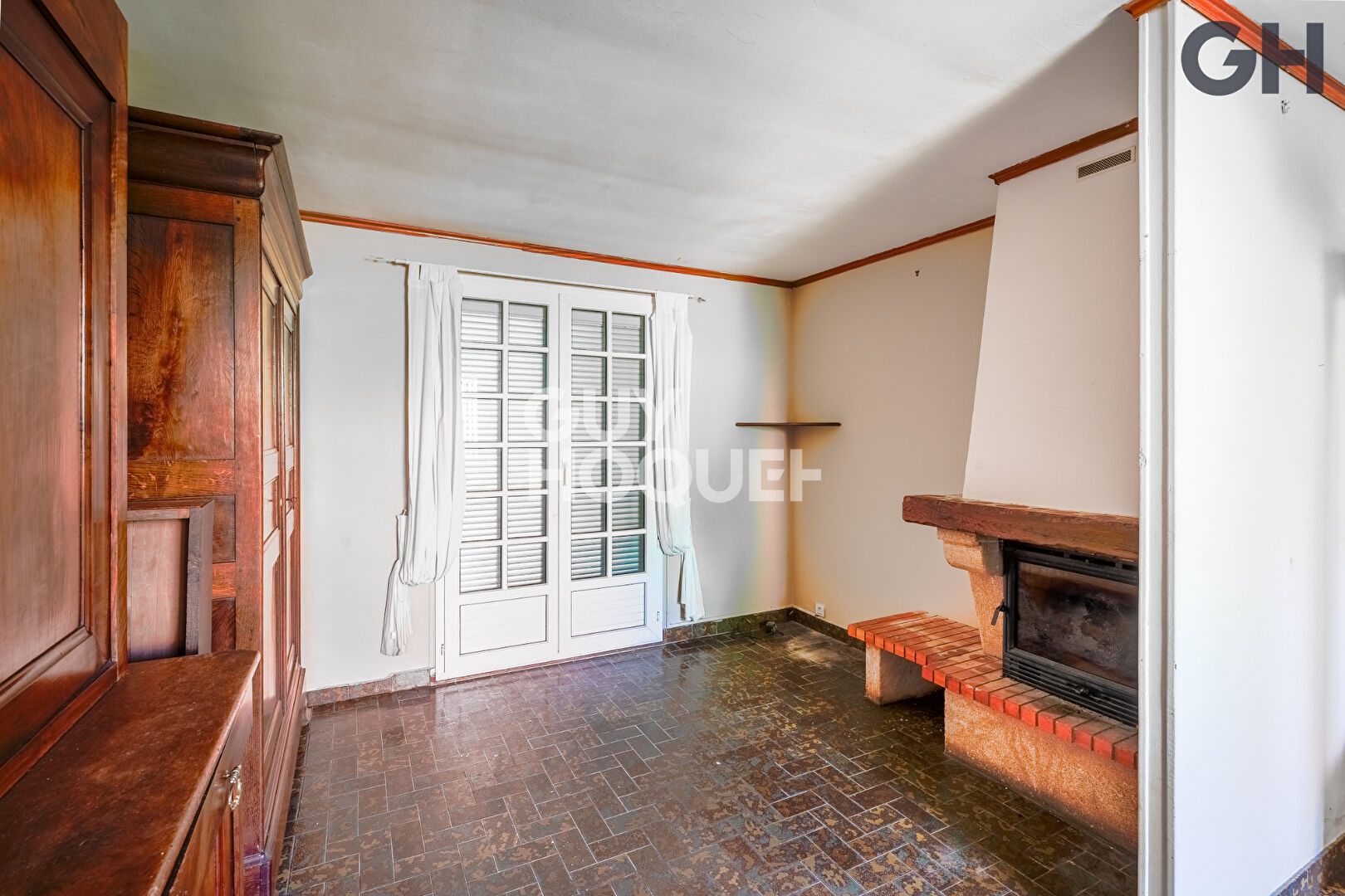 MAISON FAMILIALE SUR SOUS-SOL TOTAL DE 5 PIECES ( 82.85 m²) À SOISY-SUR-SEINE