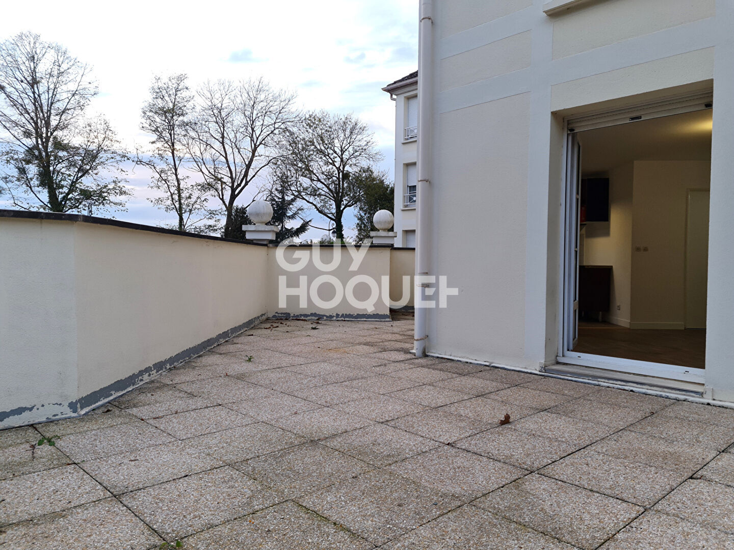 STUDIO avec TERRASSE EXPOSÉE SUD à vendre à SAINT PIERRE DU PERRAY