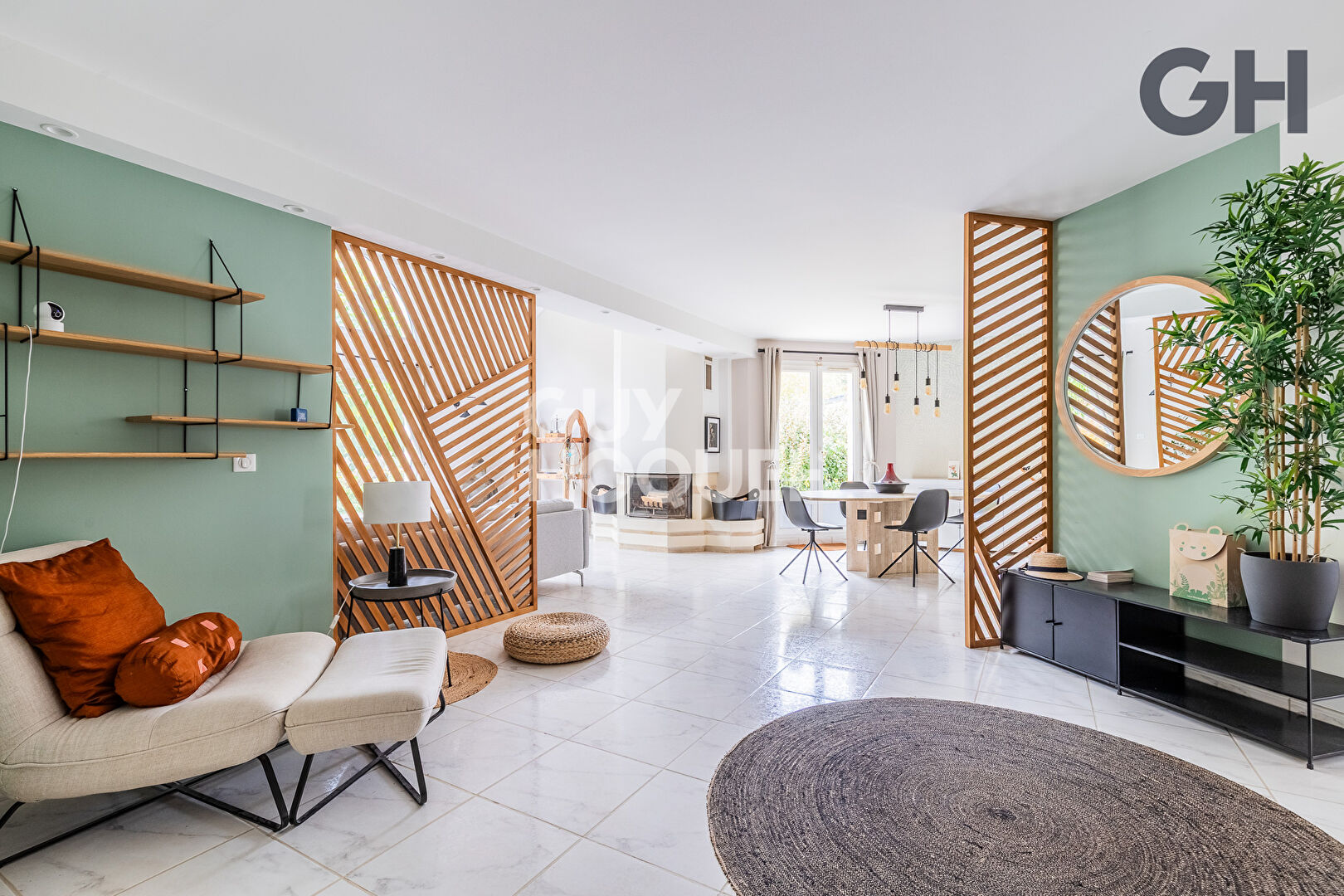 CHARMANTE MAISON FAMILIALE DE 7 PIECES (191.88 m²) À SAINT-PIERRE-DU-PERRAY