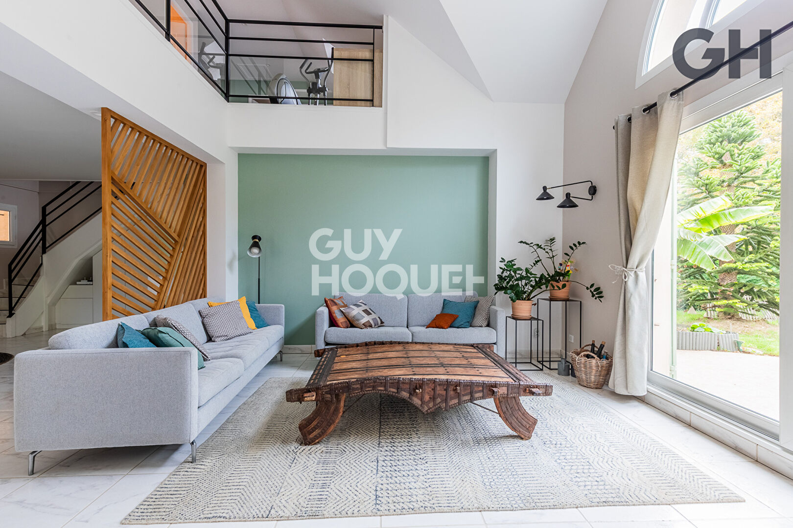 CHARMANTE MAISON FAMILIALE DE 7 PIECES (191.88 m²) À SAINT-PIERRE-DU-PERRAY