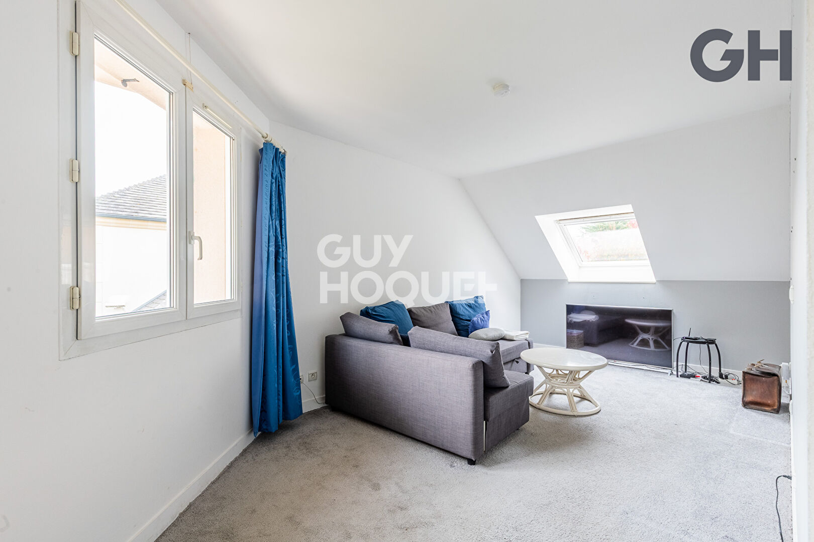 CHARMANTE MAISON FAMILIALE DE 7 PIECES (191.88 m²) À SAINT-PIERRE-DU-PERRAY