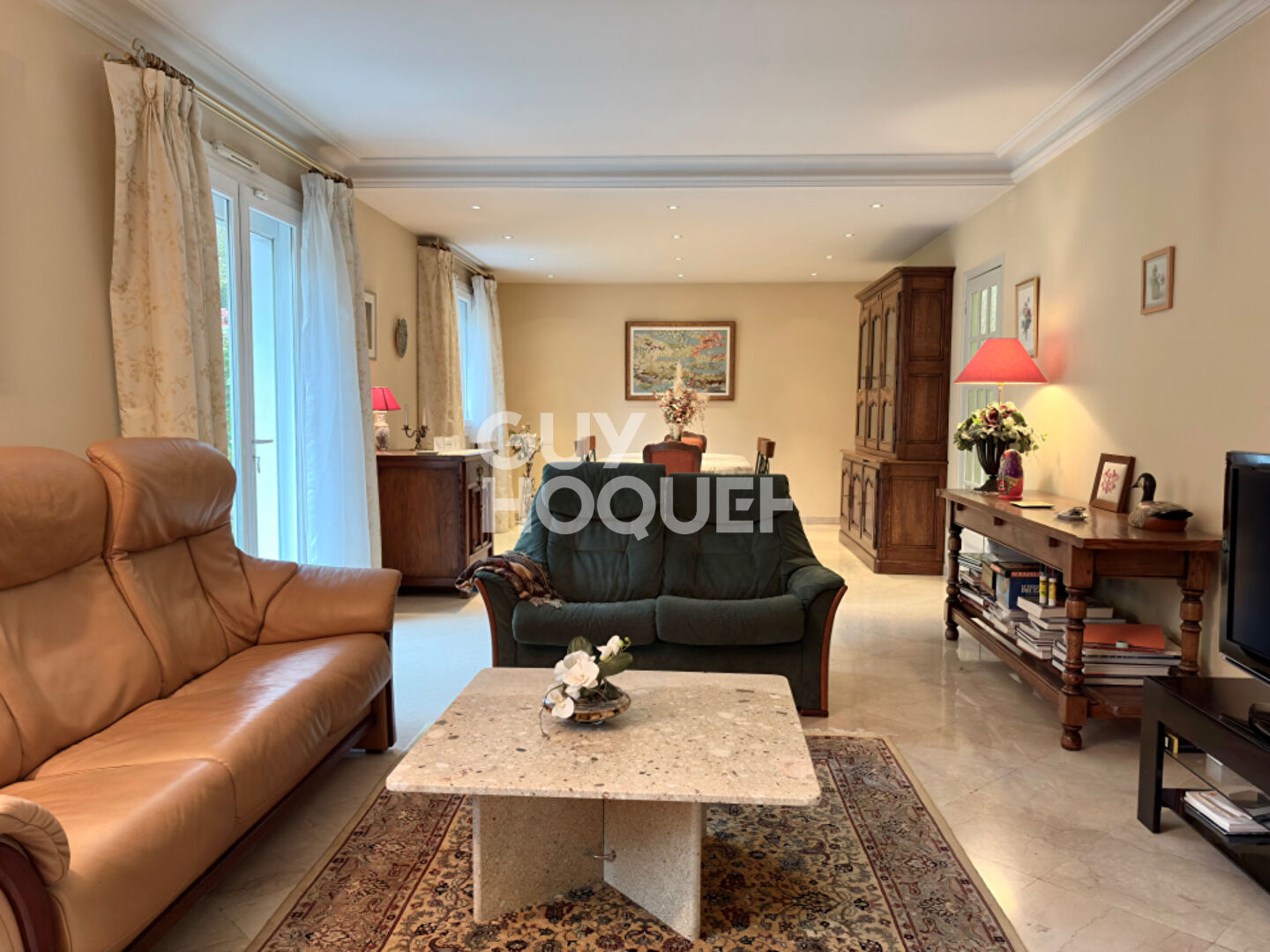 MAISON FAMILIALE DE 7 PIECES (175m²) À EVRY VILLAGE