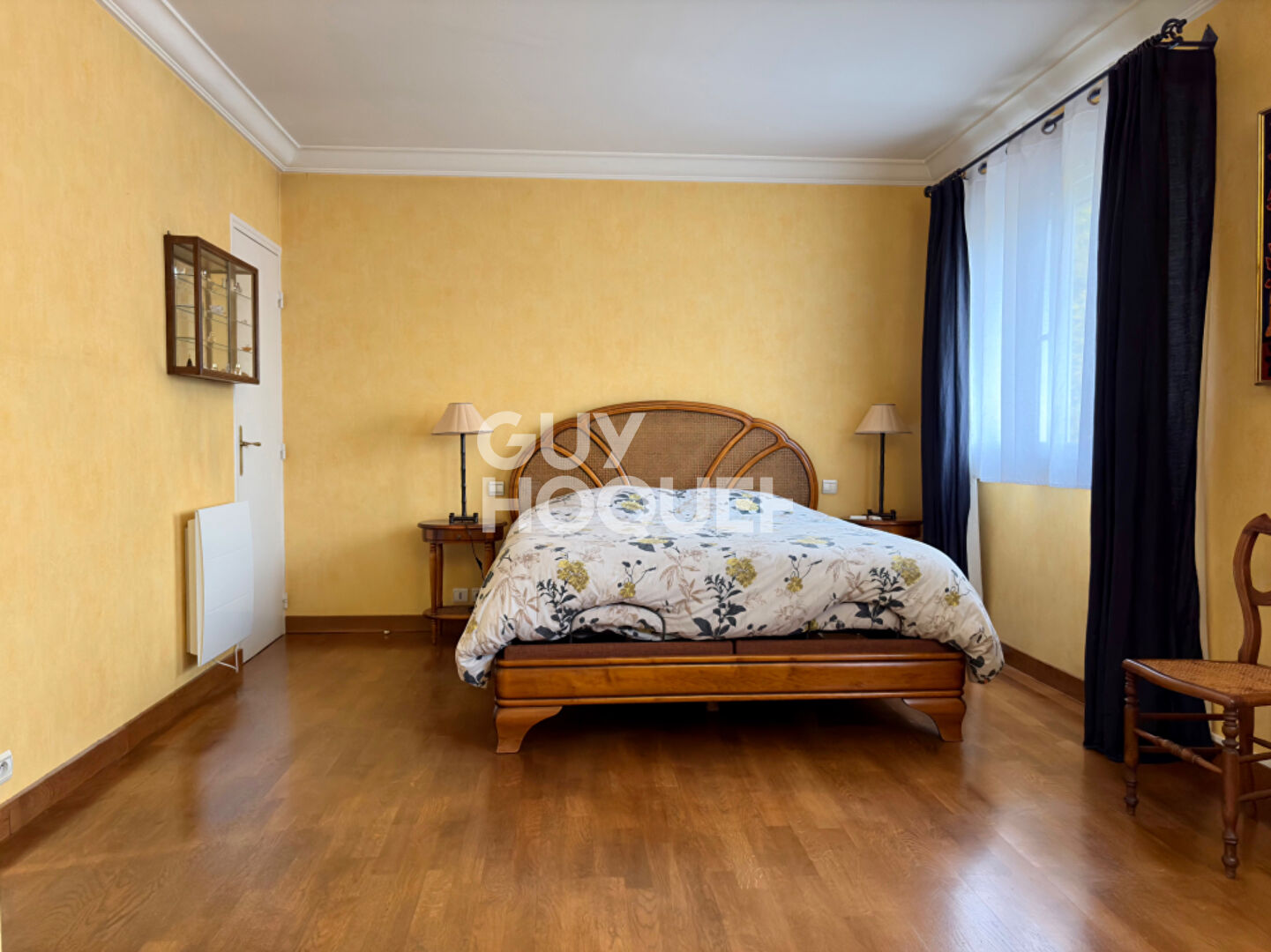 MAISON FAMILIALE DE 7 PIECES (175m²) À EVRY VILLAGE