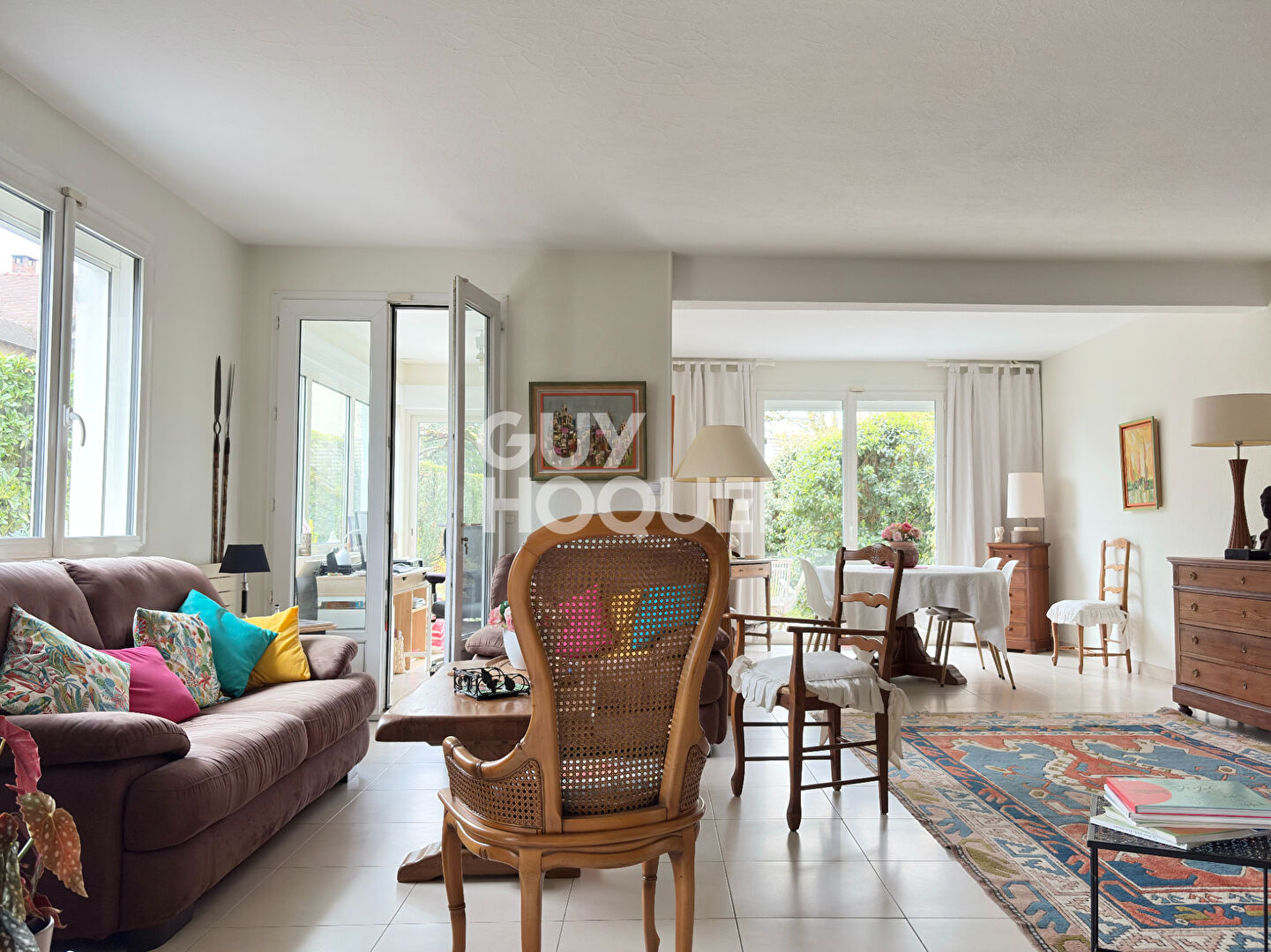 CHARMANTE MAISON DE 5 PIECES  (168 m²)  À SAINTRY-SUR-SEINE