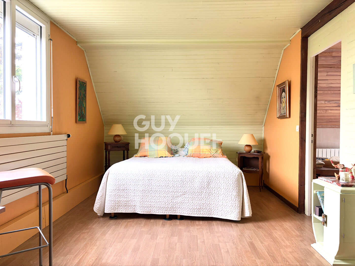 CHARMANTE MAISON DE 5 PIECES  (168 m²)  À SAINTRY-SUR-SEINE