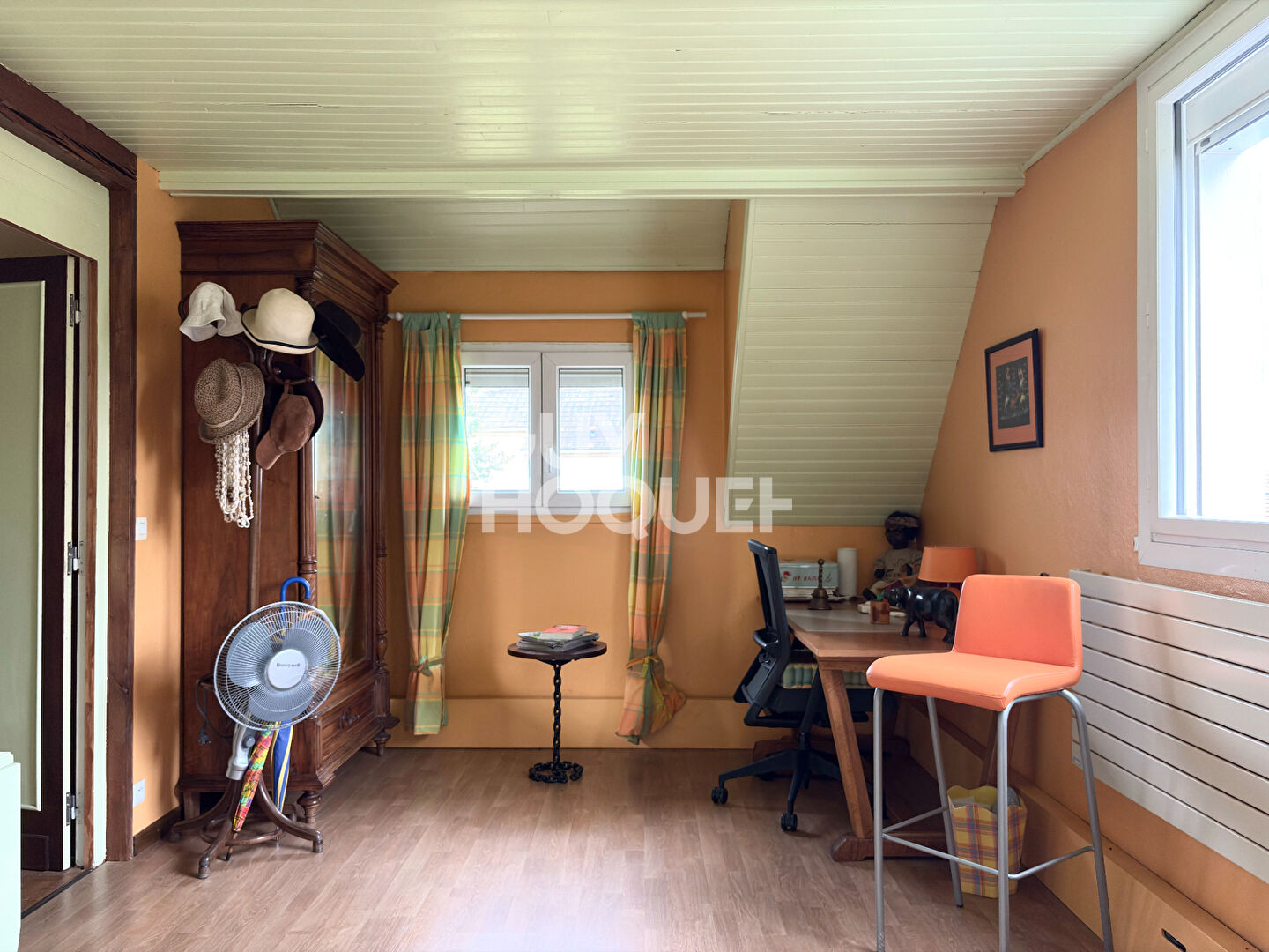 CHARMANTE MAISON DE 5 PIECES  (168 m²)  À SAINTRY-SUR-SEINE