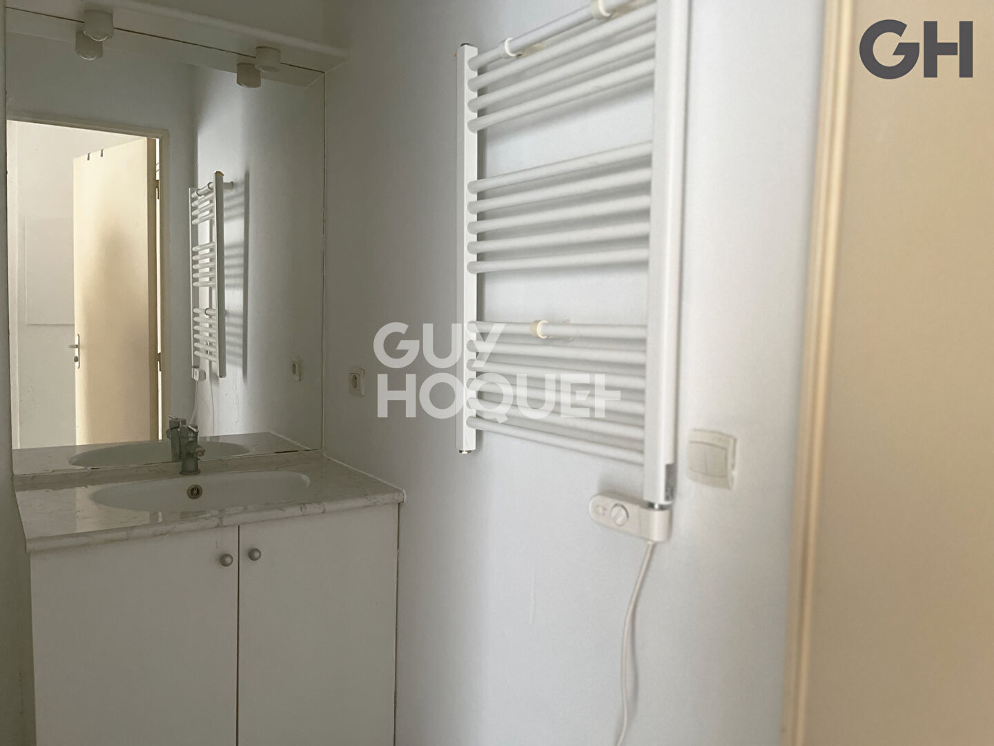 CHARMANT APPARTEMENT T2 (34.18 m²) A DAMMARIE-LES-LYS - L'Abbaye du Lys