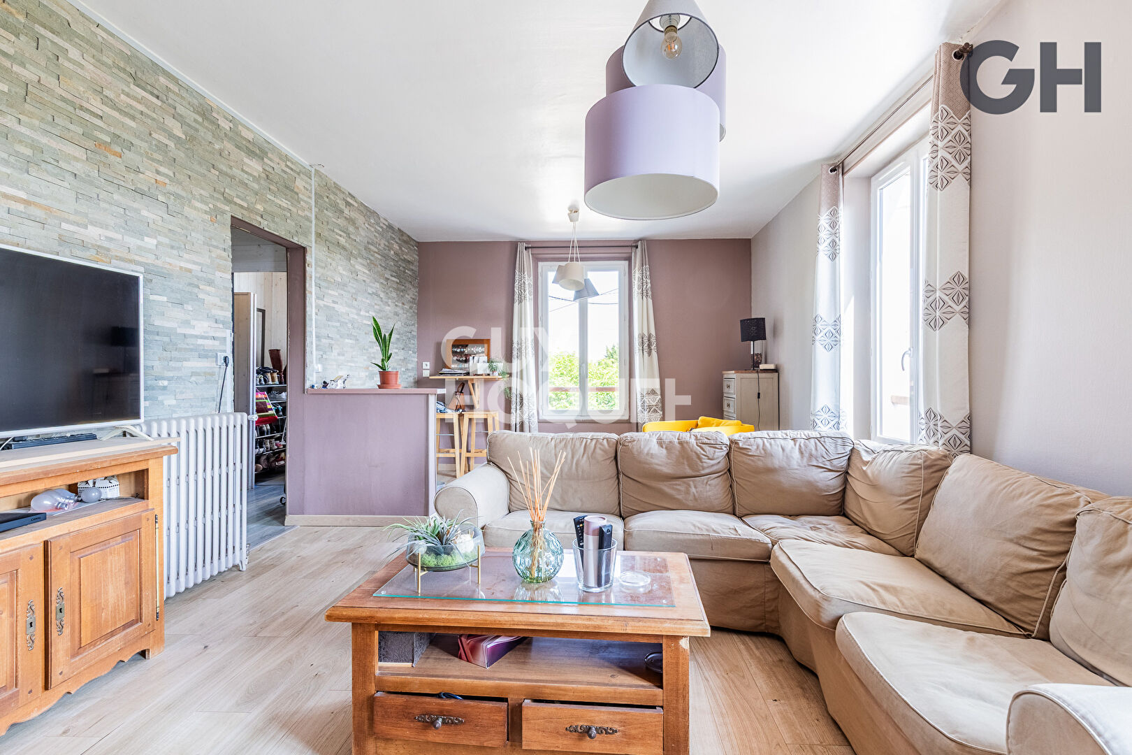 LOCAL COMMERCIAL DE 220 m² A CHARTRETTES