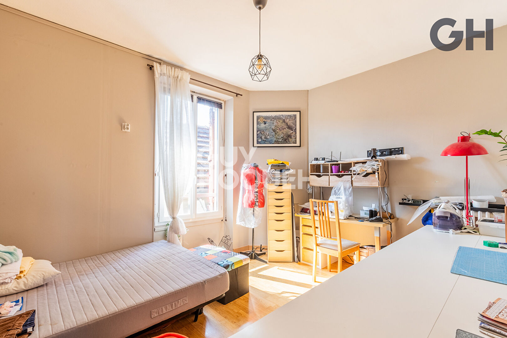 LOCAL COMMERCIAL DE 220 m² A CHARTRETTES