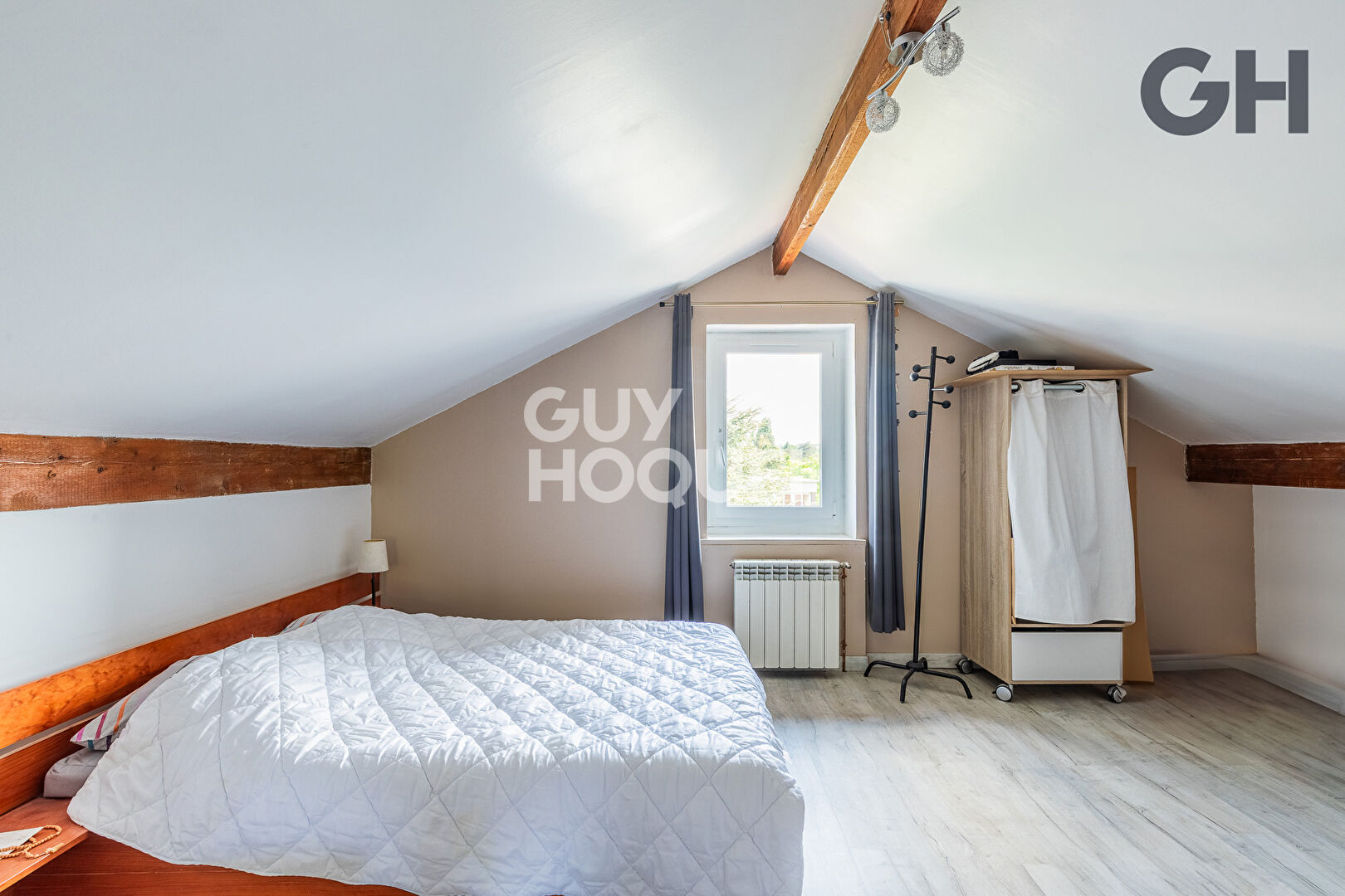 LOCAL COMMERCIAL DE 220 m² A CHARTRETTES