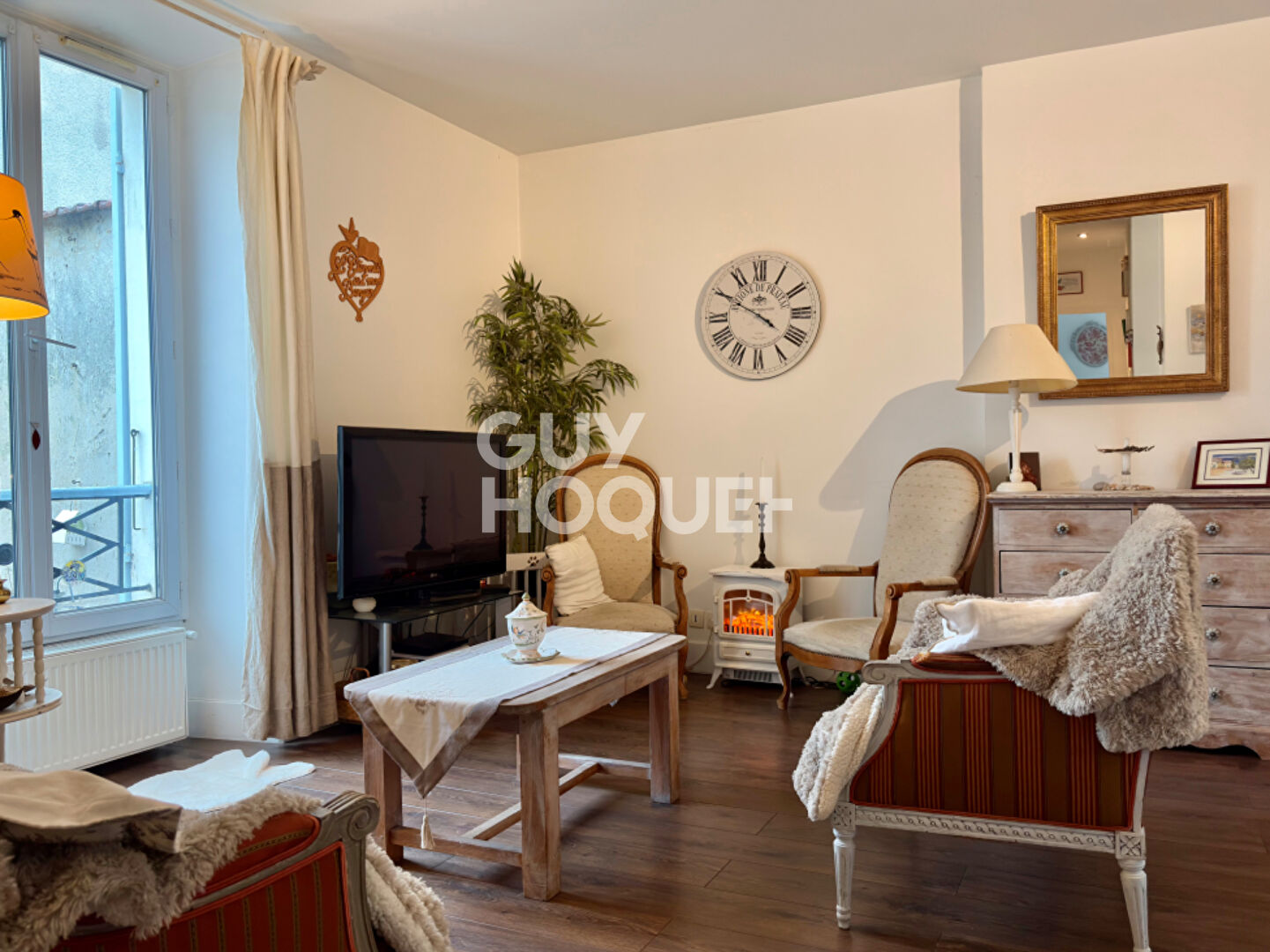 APPARTEMENT 2 PIÈCES (51m²) DANS UN HÔTEL PARTICULIER