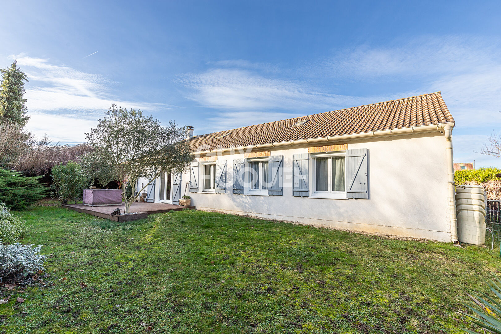 CHARMANTE MAISON DE PLAIN-PIED DE 6 PIECES (108 m²) À SAINT-GERMAIN-LES-CORBEIL