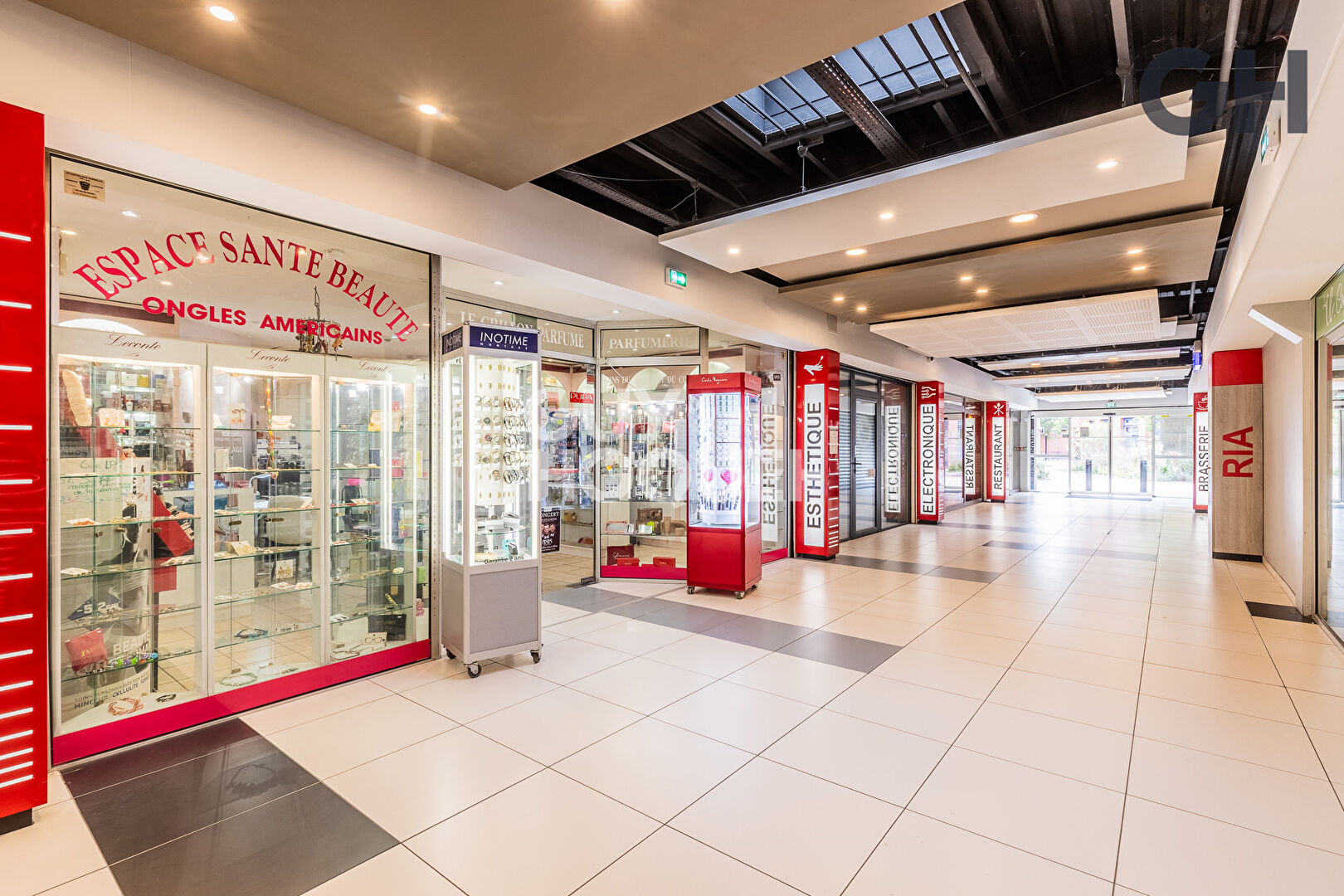 DROIT AU BAIL SAINT-PIERRE-DU-PERRAY