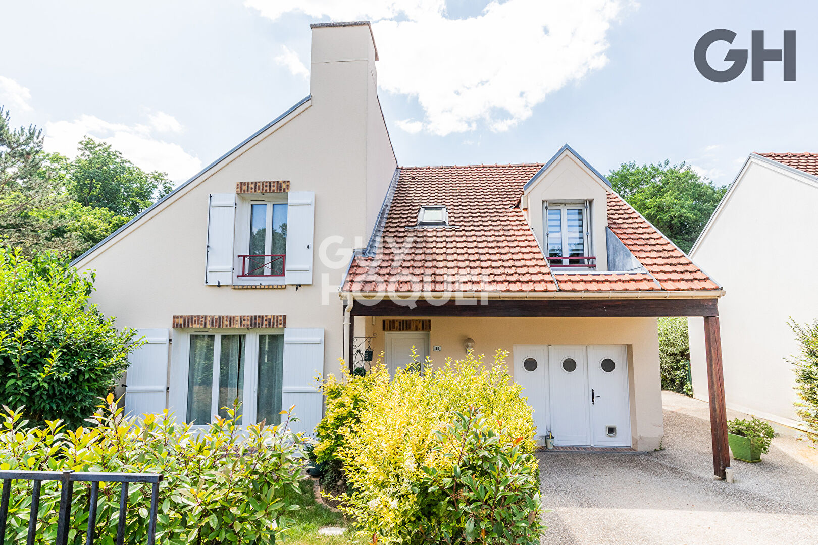 CHARMANTE MAISON FAMILIALE DE 6 PIECES (129 m²) À SOISY-SUR-SEINE