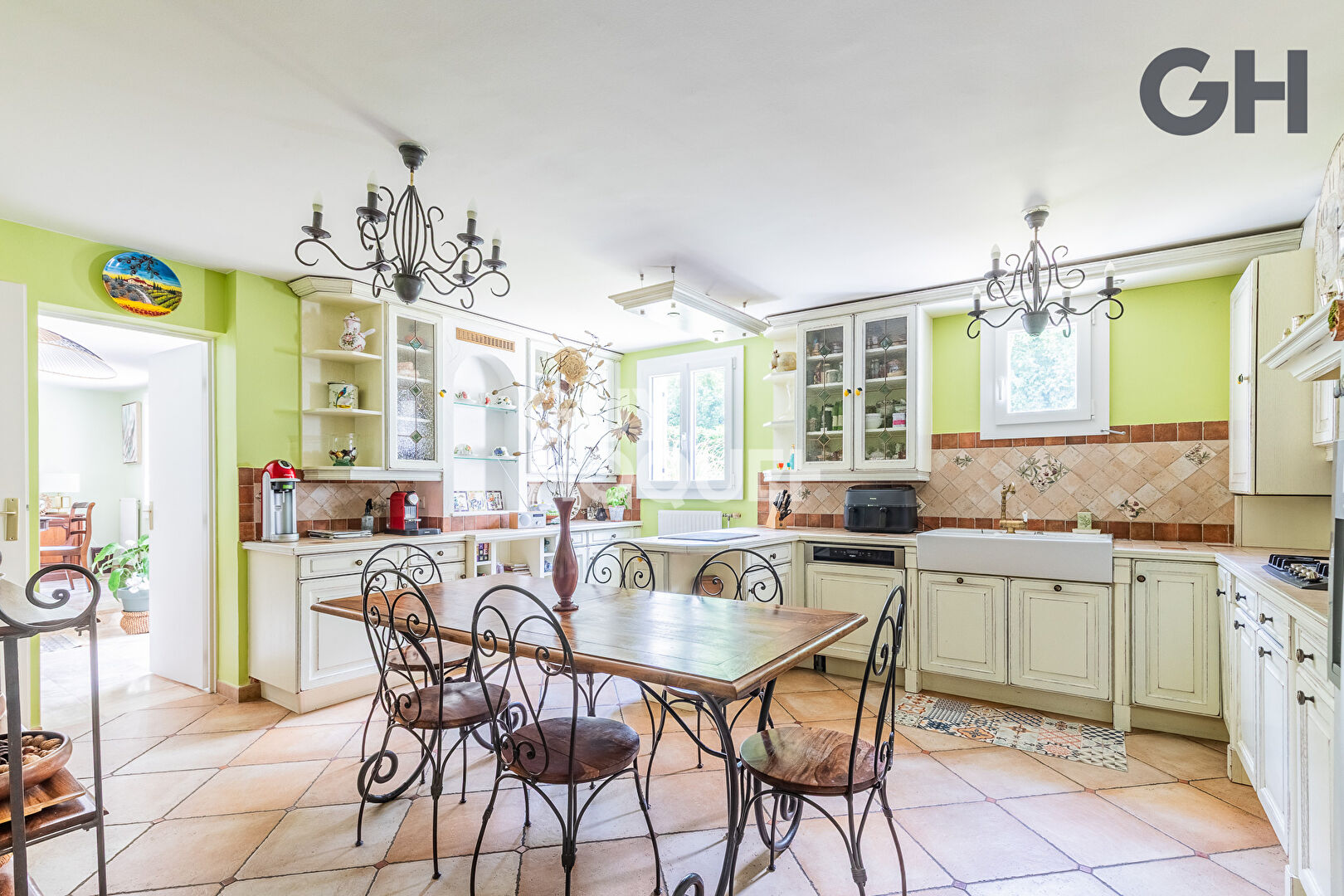 CHARMANTE MAISON FAMILIALE DE 6 PIECES (129 m²) À SOISY-SUR-SEINE