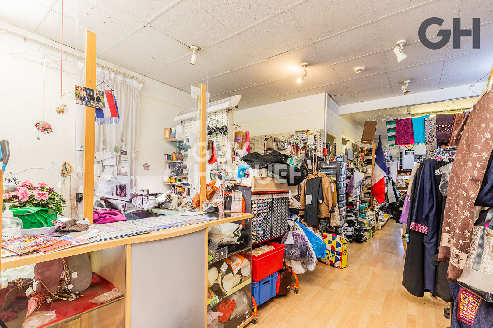 Fonds de commerce Retoucherie à Saint-pierre-du-perray