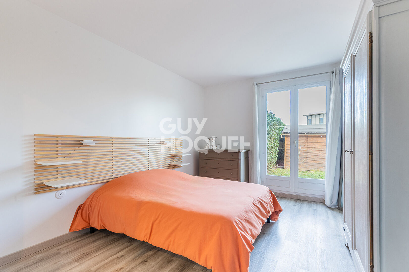 CHARMANTE MAISON FAMILIALE DE 6 PIECES (142m²) À SAINT-PIERRE-DU-PERRAY