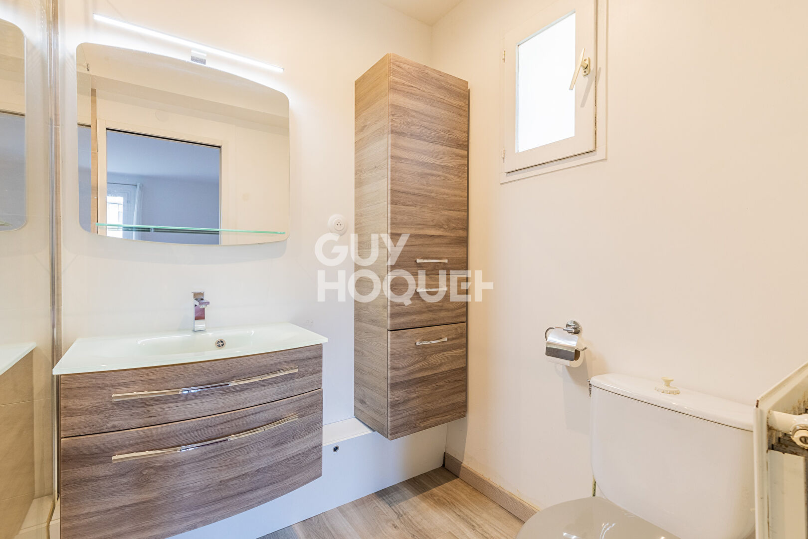 CHARMANTE MAISON FAMILIALE DE 6 PIECES (142m²) À SAINT-PIERRE-DU-PERRAY