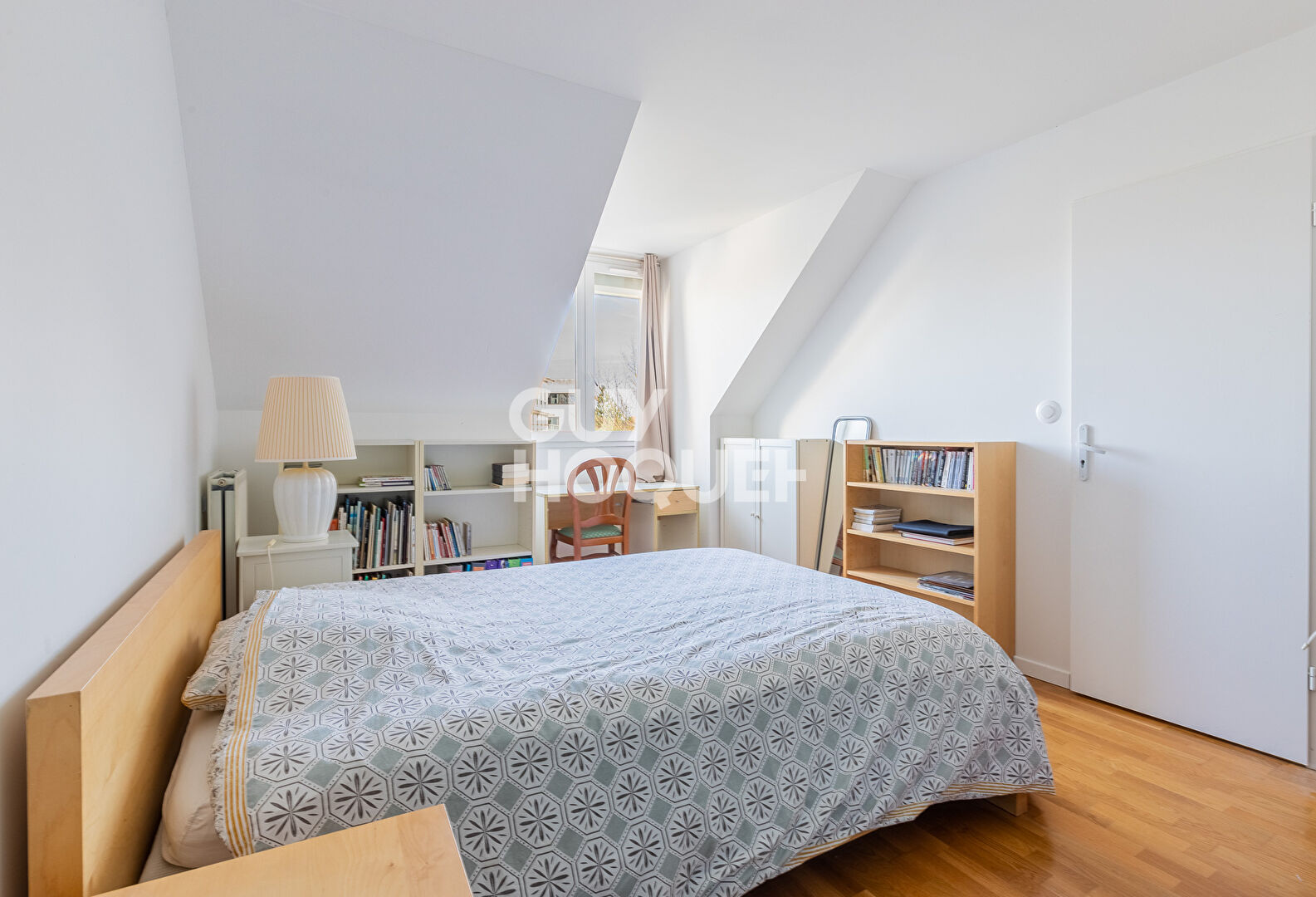 CHARMANTE MAISON FAMILIALE DE 6 PIECES (142m²) À SAINT-PIERRE-DU-PERRAY