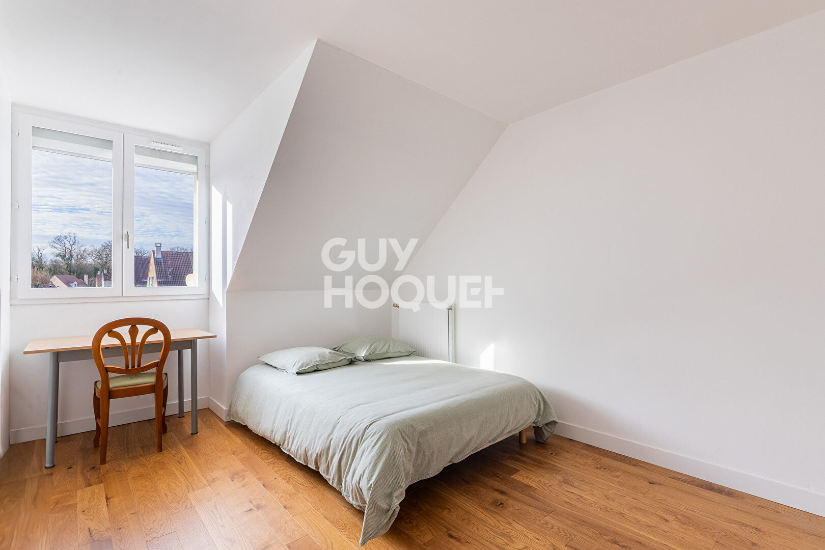 CHARMANTE MAISON FAMILIALE DE 6 PIECES (142m²) À SAINT-PIERRE-DU-PERRAY