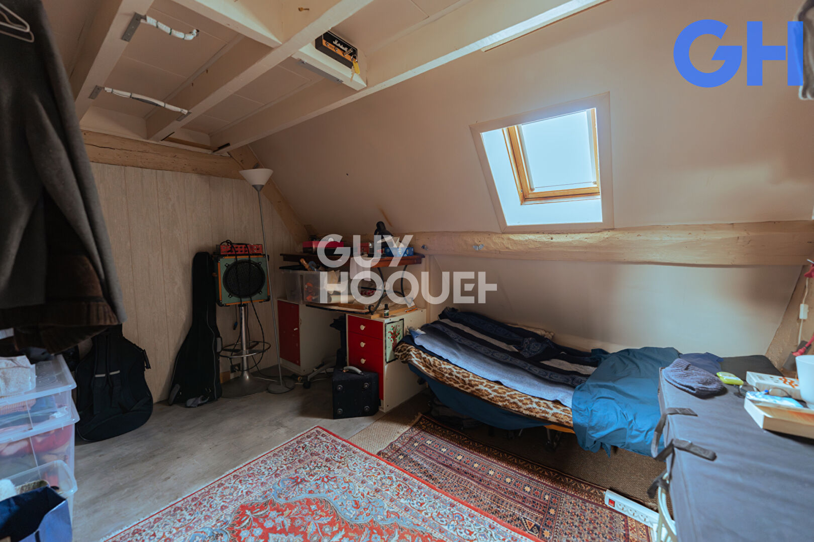 CHARMENT APPARTEMENT T2 (52m²) AU COEUR DE SOISY-SUR-SEINE