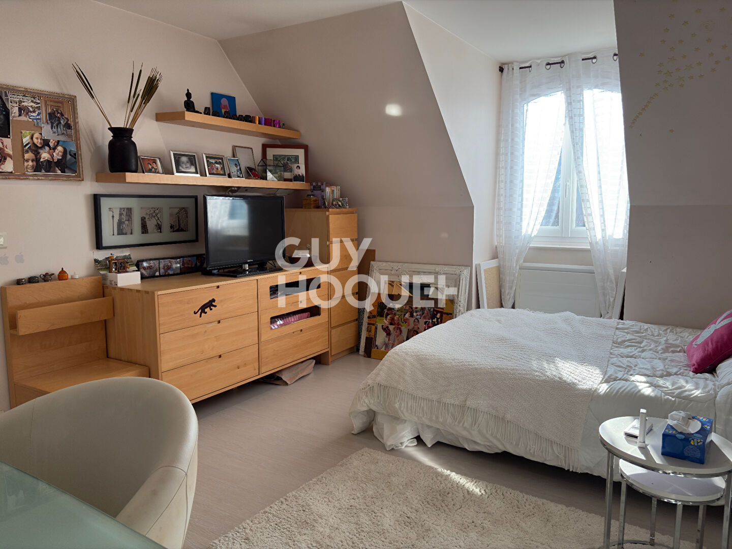 CHARMANTE MAISON DE 5 PIECES  (109.78 m²)  À SOISY-SUR-SEINE