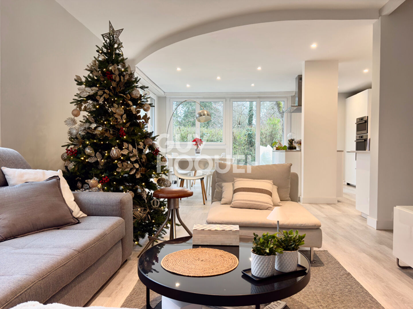 APPARTEMENT DE 96m² ENTIÈREMENT RÉNOVÉ À ÉTIOLLES