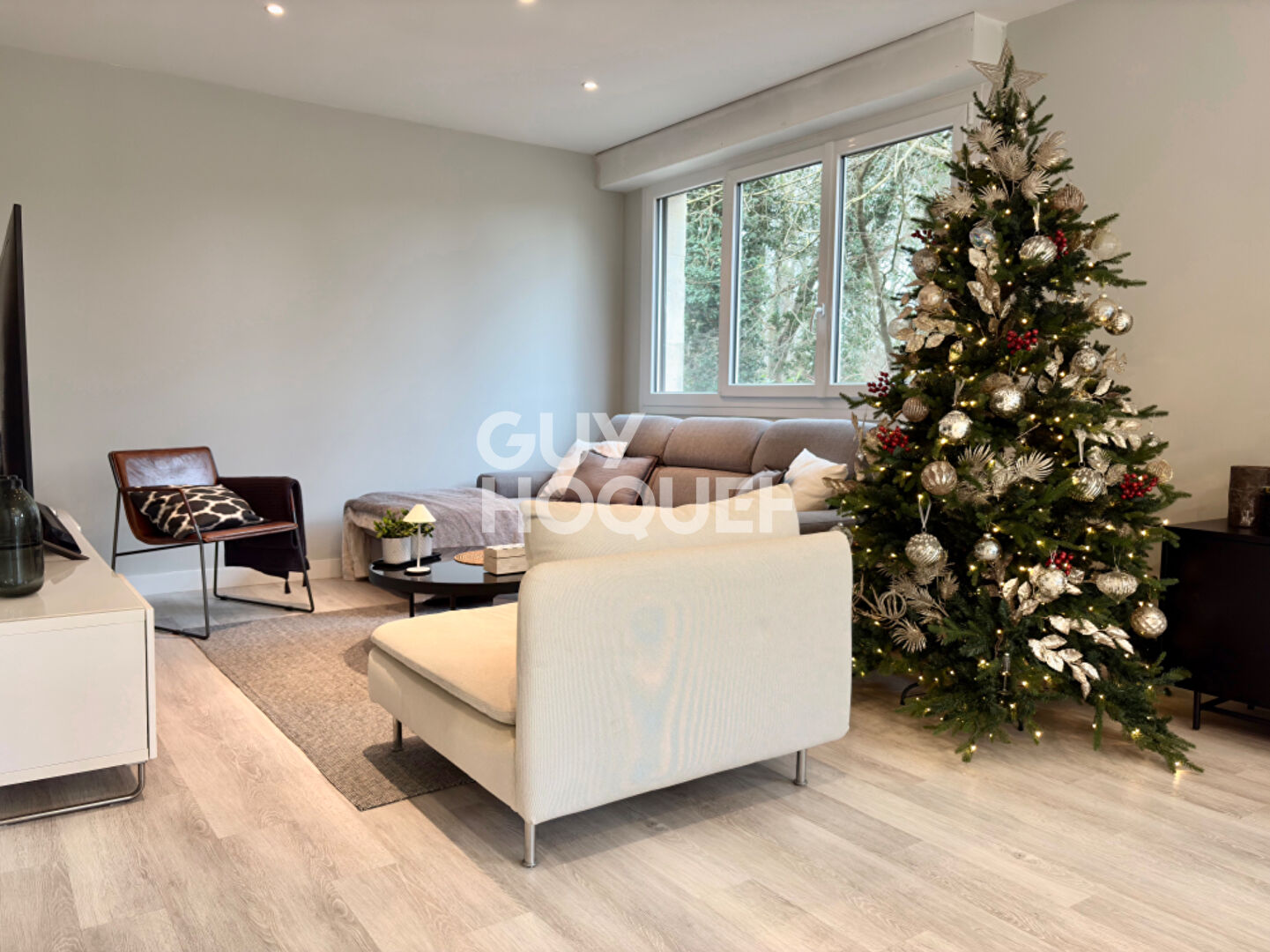 APPARTEMENT DE 96m² ENTIÈREMENT RÉNOVÉ À ÉTIOLLES