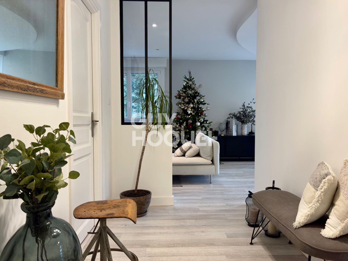 APPARTEMENT DE 96m² ENTIÈREMENT RÉNOVÉ À ÉTIOLLES