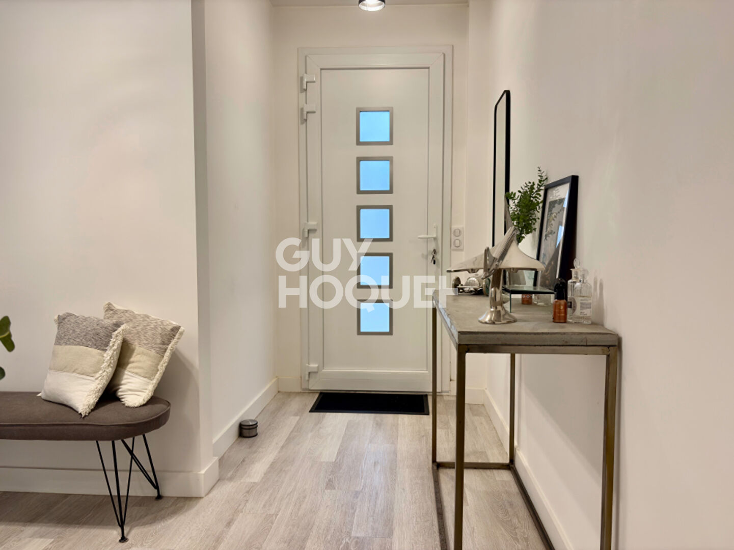 APPARTEMENT DE 96m² ENTIÈREMENT RÉNOVÉ À ÉTIOLLES