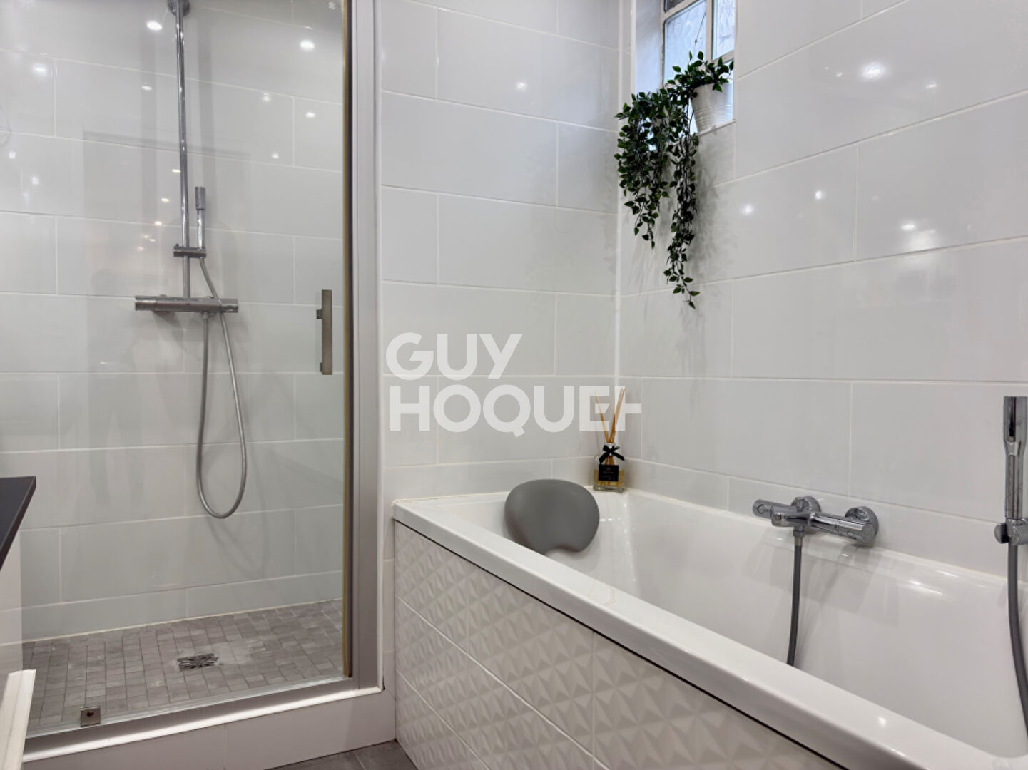 APPARTEMENT DE 96m² ENTIÈREMENT RÉNOVÉ À ÉTIOLLES