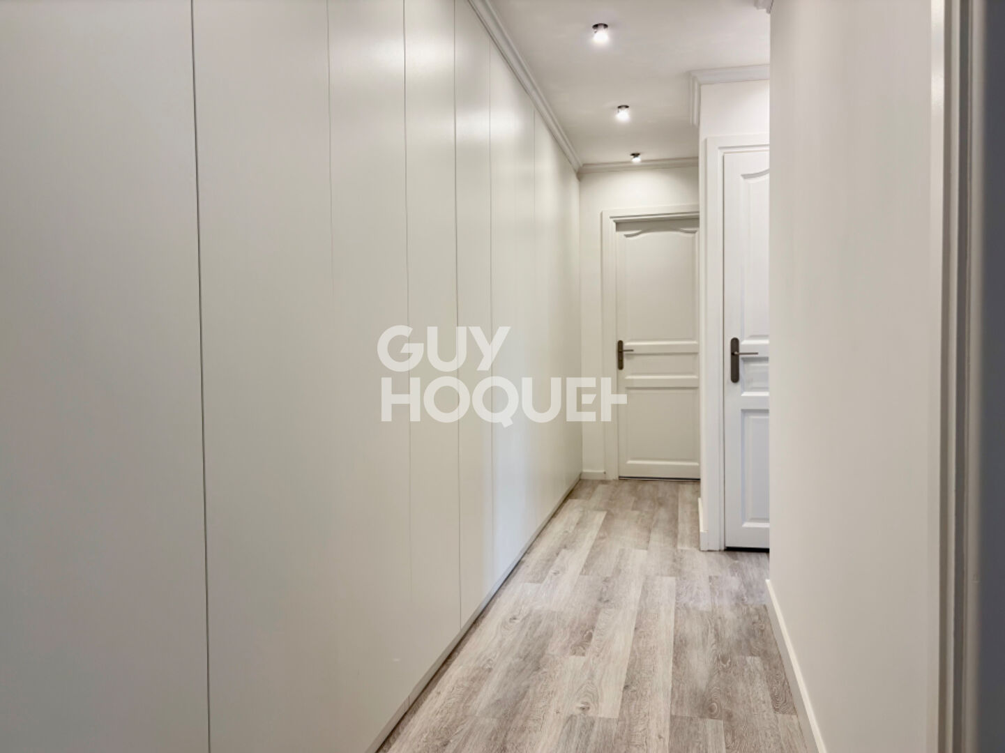 APPARTEMENT DE 96m² ENTIÈREMENT RÉNOVÉ À ÉTIOLLES