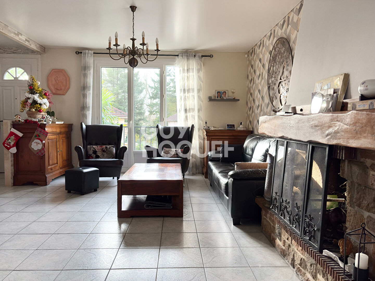 CHARMANTE MAISON DE 5 PIECES À SOISY-SUR-SEINE