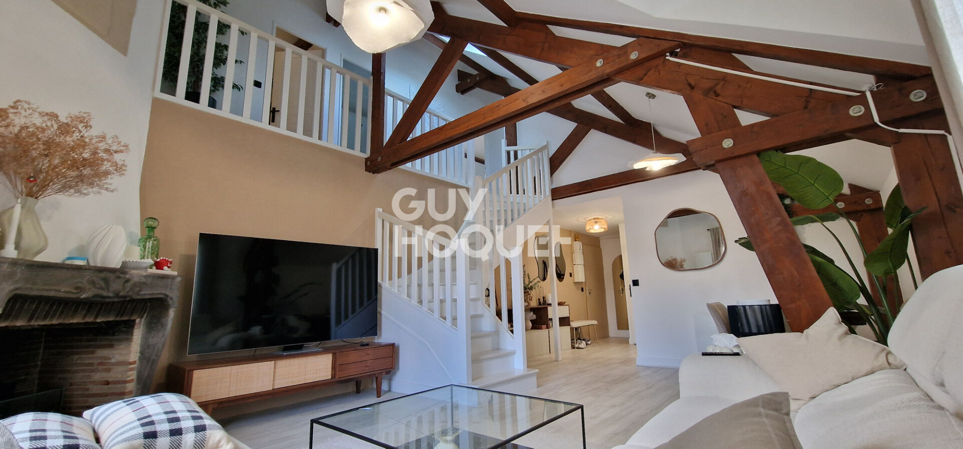 APPARTEMENT EN DUPLEX 3 PIECES À SOISY-SUR-SEINE