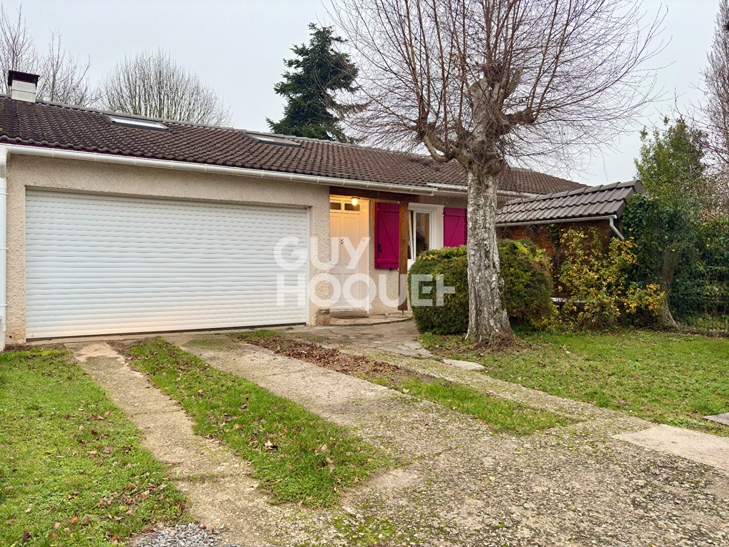 MAISON DE PLAIN-PIED DE 115m2 À SAINT-PIERRE-DU-PERRAY