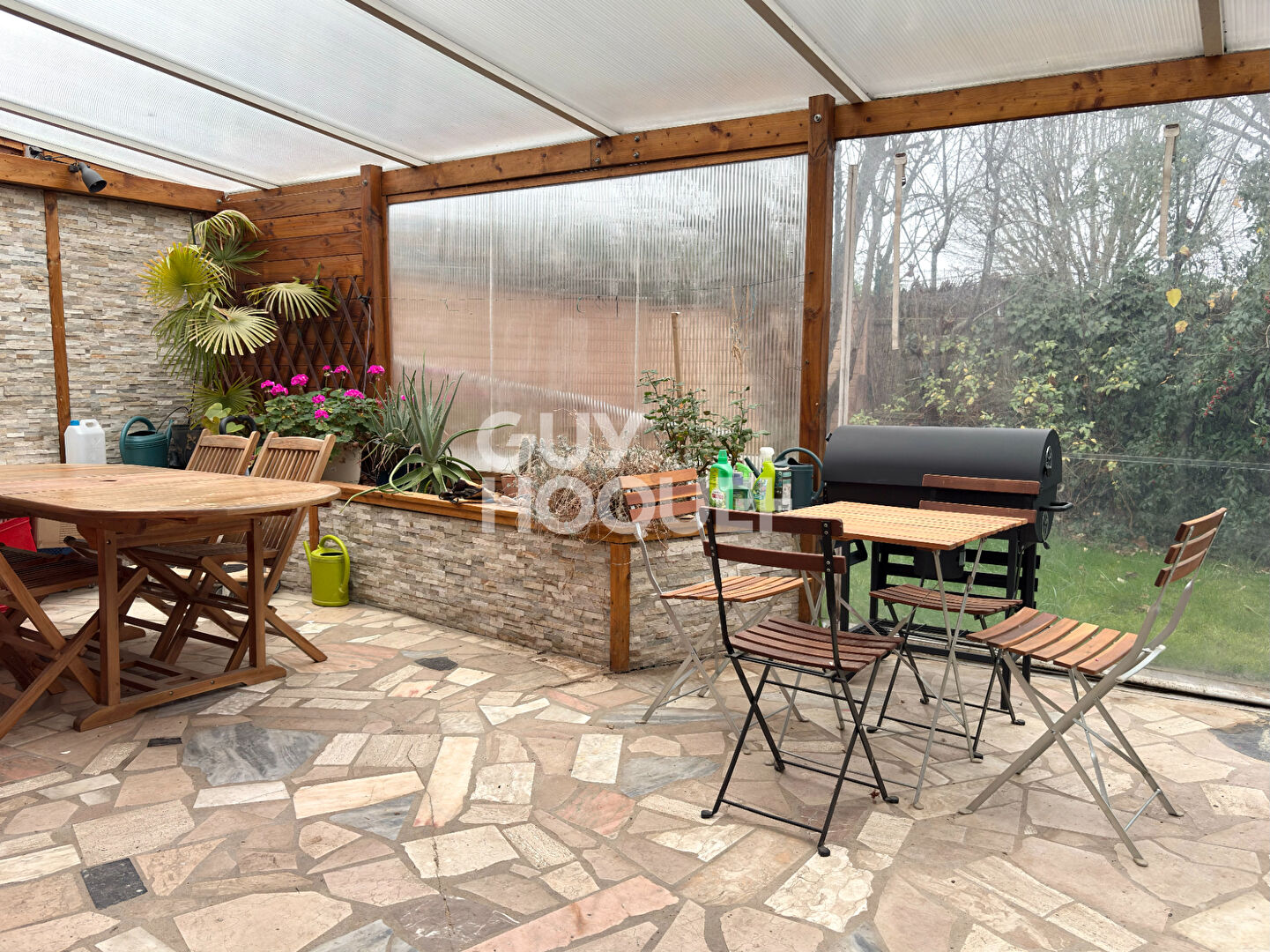 MAISON DE PLAIN-PIED DE 115m2 À SAINT-PIERRE-DU-PERRAY