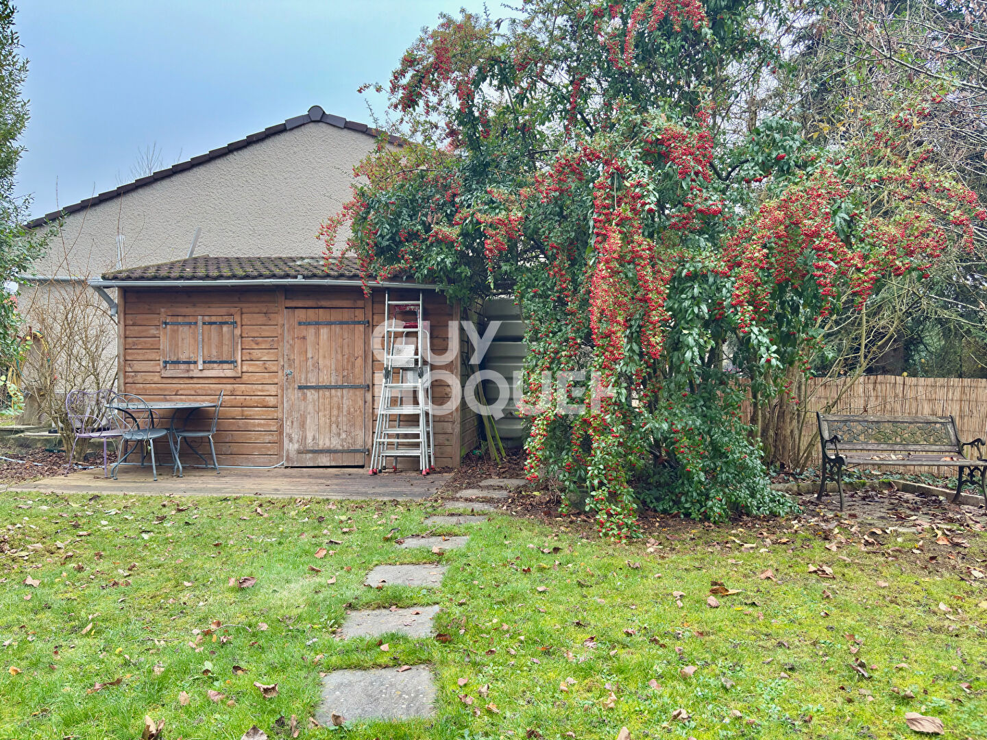 MAISON DE PLAIN-PIED DE 115m2 À SAINT-PIERRE-DU-PERRAY