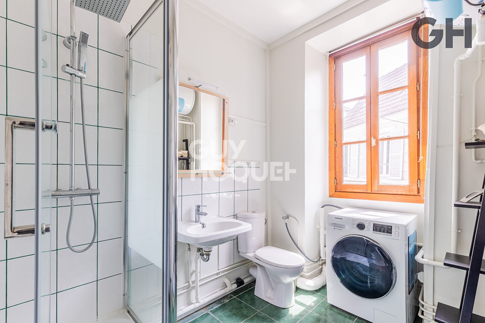 Charmant appartement 2 pièces (46m²) au coeur de Soisy-sur-Seine !