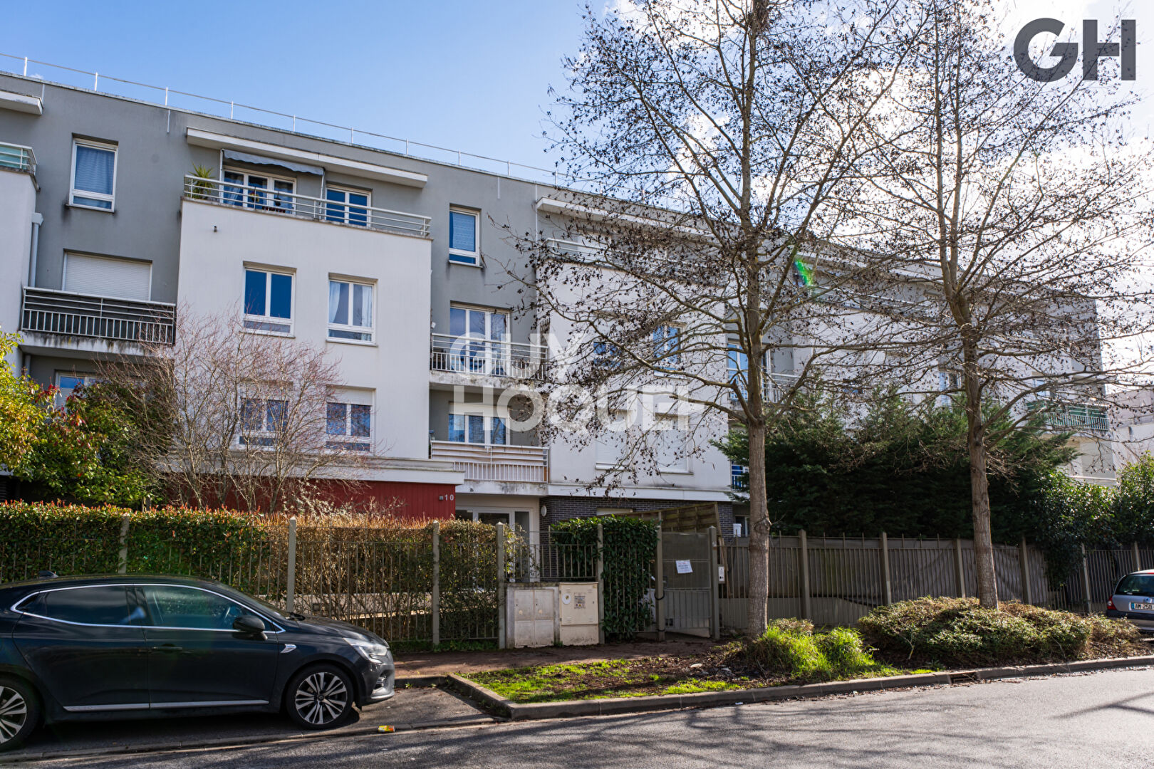 APPARTEMENT DE 3 PIÈCES (52m²) À CORBEIL-ESSONNES