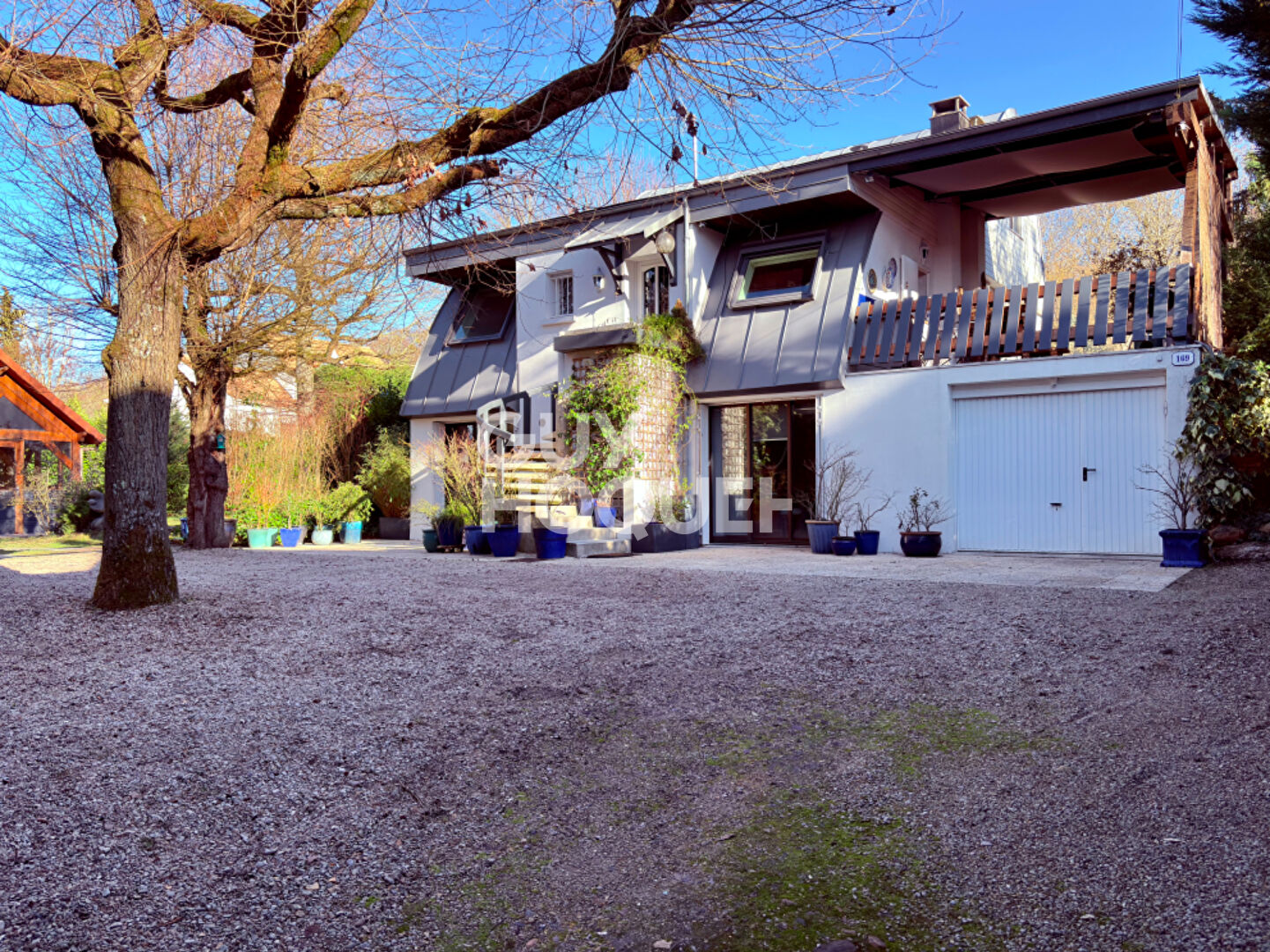 MAISON D'ARCHITECTE DE 6 PIÈCES (192m2) À SAINTRY-SUR-SEINE