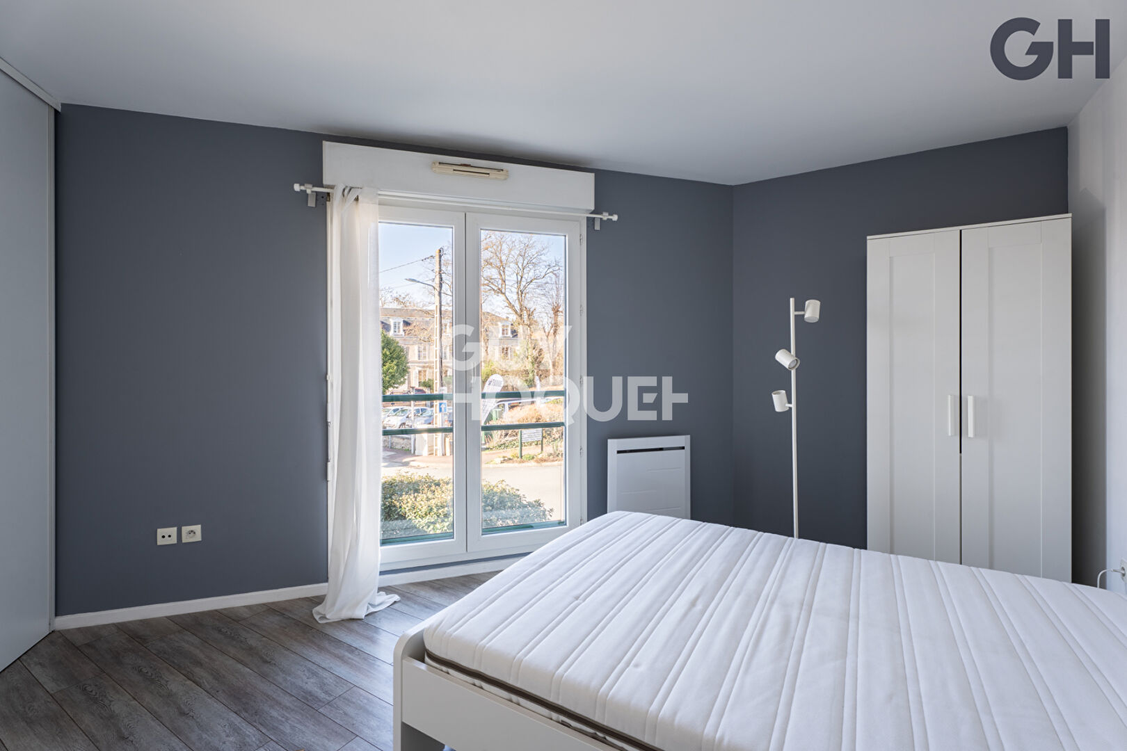 APPARTEMENT 2 PIÈCES (56m²) CENTRE-VILLE DE SOISY-SUR-SEINE