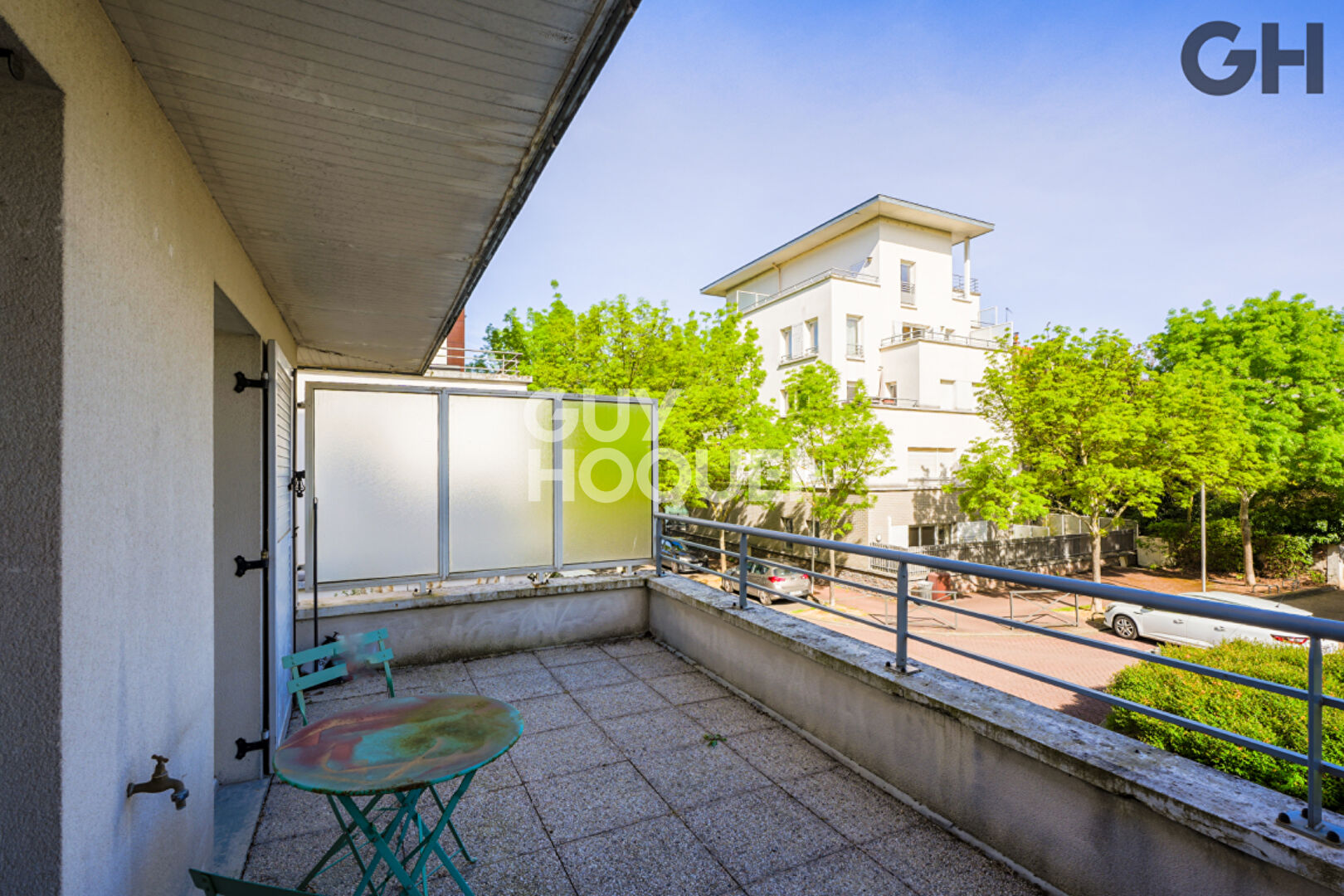 APPARTEMENT 3 PIÈCES (59m²) AVEC GRANDE TERRASSE À JUVISY-SUR-ORGE